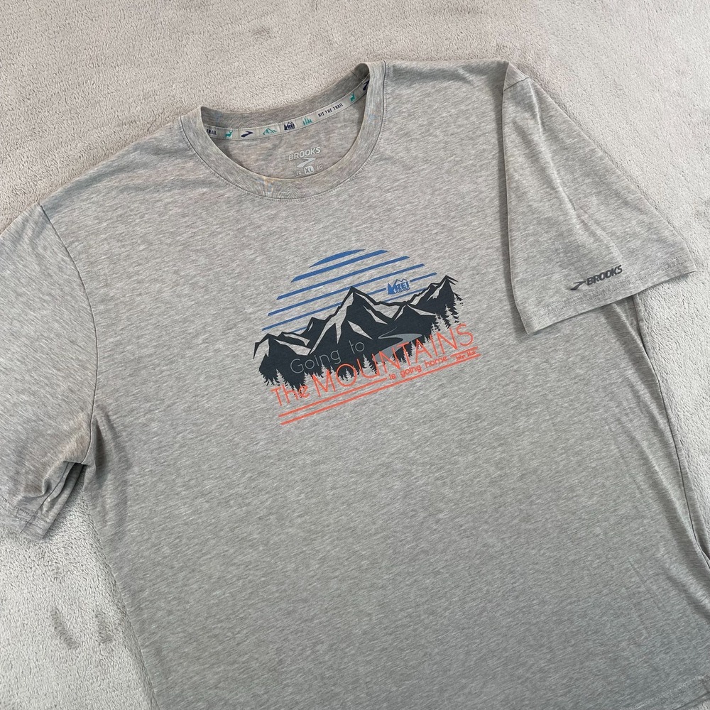 BROOKS x REI Co Op T shirt Men XL Grey Going To The Mountains Performance Run SS